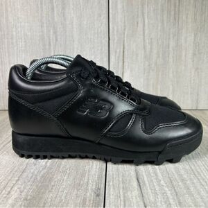 NEW New Balance Rainier OG Black Leather Sneaker Women’s Size 7.5 Mens Size 6
